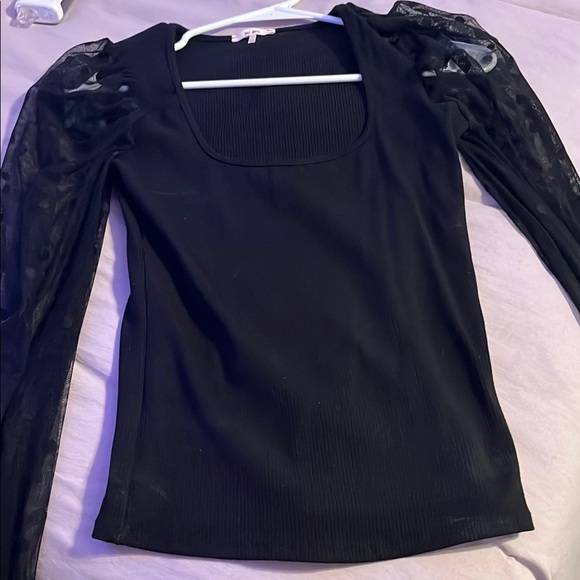 Francesca’s
Black Sheer Sleeve Top - Picture 3 of 4